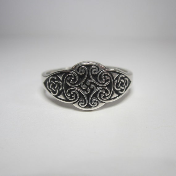 Celtic Knot Irish Cross of Dana Ring Size 9 Vinta… - image 8