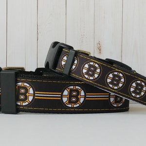 Boston Bruins Hockey 5/8&quot;(w) & 1&quot;(w) Dog Collars and Leashes sold individually.