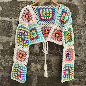 Handmade Boho Chic Colorful Crochet Granny Square Cardigan – Vintage-Inspired Knitwear for Women