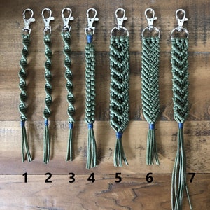Macrame keychain - PNW series - Green in various sizes and styles