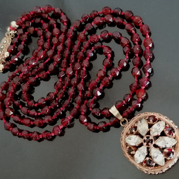 Antique Two Threads Garnet Necklace with Pendant from 1900's.