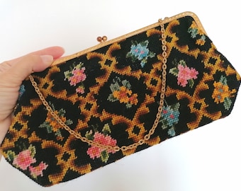 Antique / Vintage Jugendstil Tapestry Handbag and purse. Rare Antique Theater Handbag Art Deco from 1920s-1940s.