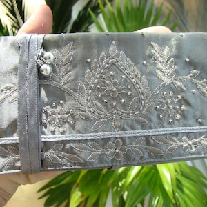 Silk handmade purse. A charming vintage purse made of silk with silk embroidery and beads.