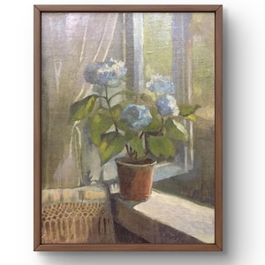 Pintura a óleo natureza morta original, pintura a óleo sobre papelão, hortênsias em um vaso no parapeito de uma janela com luz suave do dia, arte feita à mão, sem moldura