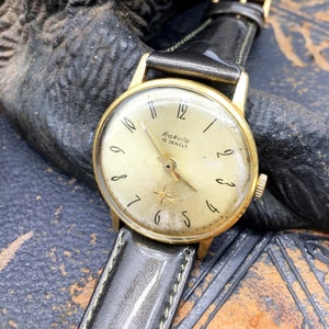 Raketa Vintage Men Wrist Watch Russian Antique Unisex White USSR Watches / Soviet Wrist Watch / Golden Vintage Men Wrist Watch image 1