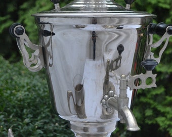 Samovar eléctrico de madera en perfecto estado de funcionamiento / Hogar y vida / Samovar tradicional / Samovar vintage / Decoración del hogar / Samovar eléctrico