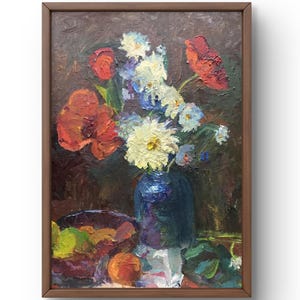 Pintura a óleo natureza morta original, pintura a óleo sobre papelão, natureza morta com um buquê brilhante de flores em um vaso azul, arte feita à mão