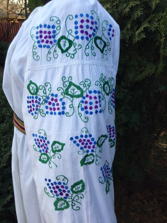 Ukrainian traditional green vyshyvanka vintage| uk