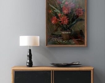 油絵の静物画、段ボールに描いた油絵、装飾花瓶に入った赤い花の静物画