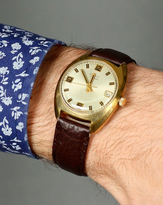 Poljot Vintage Men Wrist Watch / Mechanical USSR W
