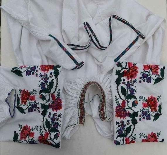 White/red Vintage Ukrainian embroidery, Ukrainian