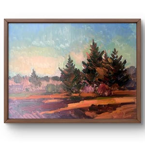 Pintura al óleo paisaje original, pintura al óleo sobre cartón, escena tranquila de bosque con abetos contra un suave cielo pastel, arte hecho a mano