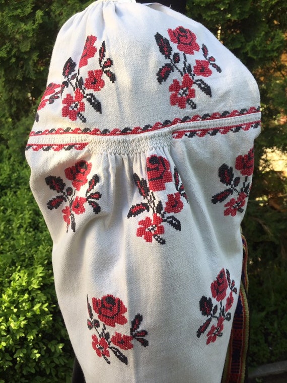 Ukrainian traditional green vyshyvanka vintage| uk