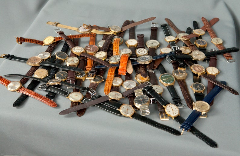 Raketa Vintage Men Wrist Watch Russian Antique Unisex White USSR Watches / Soviet Wrist Watch / Golden Vintage Men Wrist Watch image 6
