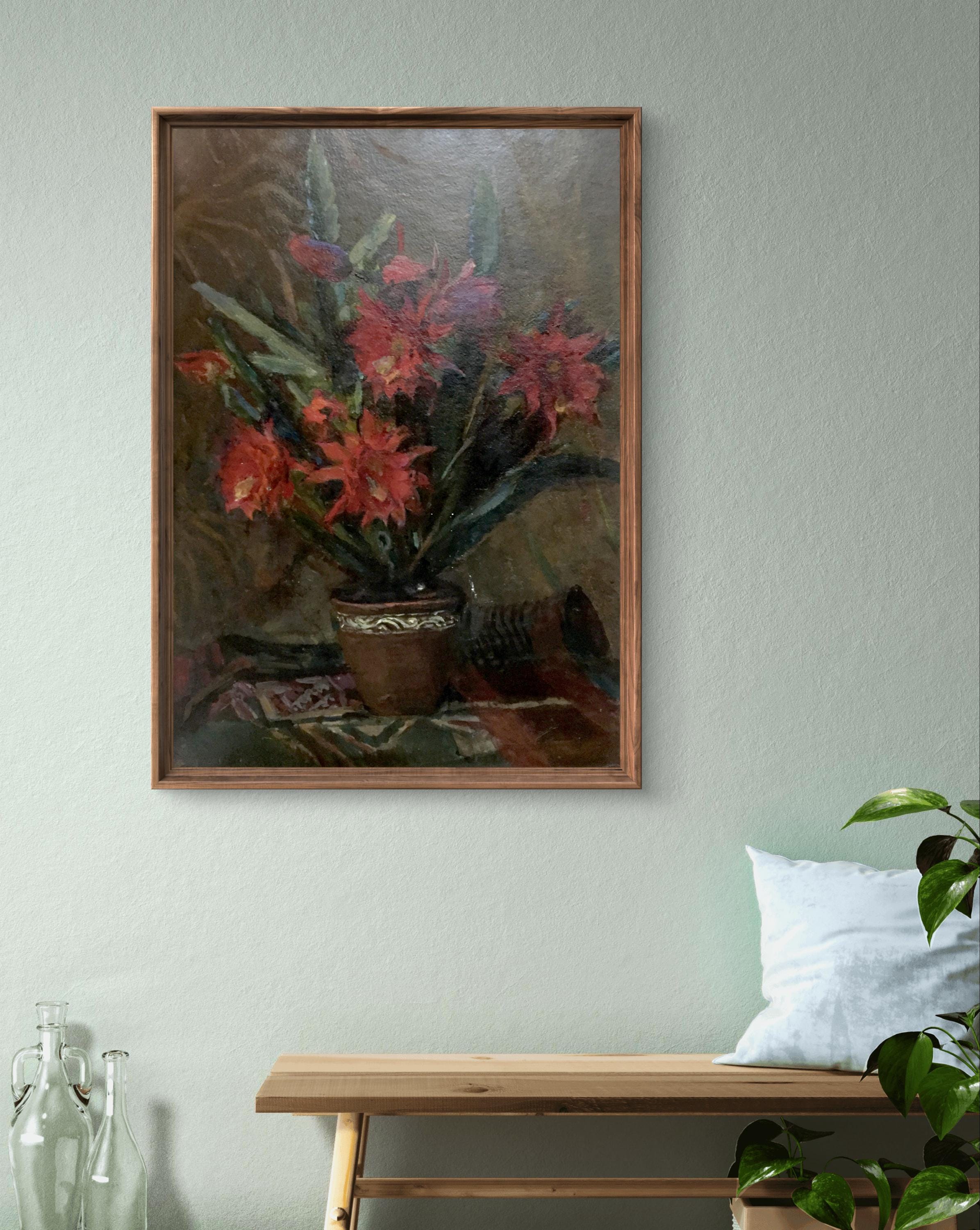 油絵の静物画、段ボールに描いた油絵、装飾花瓶に入った赤い花の静物画