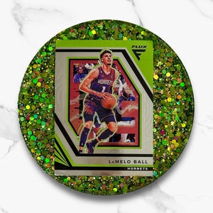 Posavasos con forma de tarjeta de baloncesto Flux de la NBA con diseño brillante de LaMelo Ball (Charlotte Hornets)