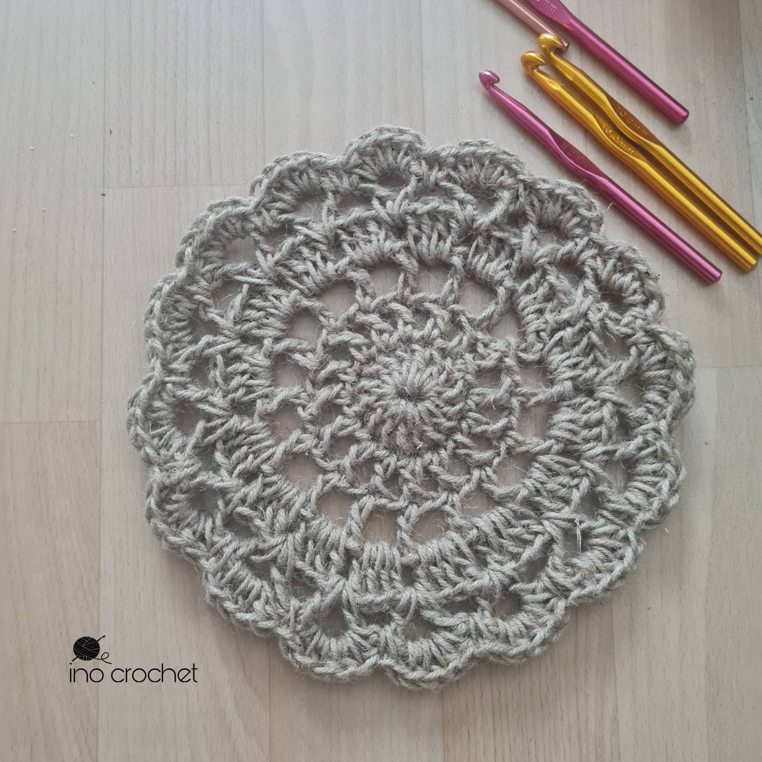1 Napperon/ Set de Table Au Crochet