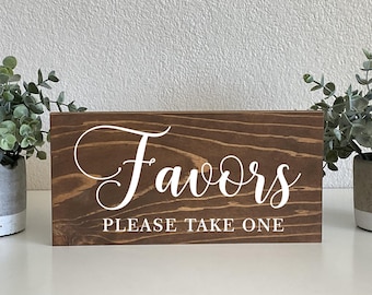 Favors wooden sign