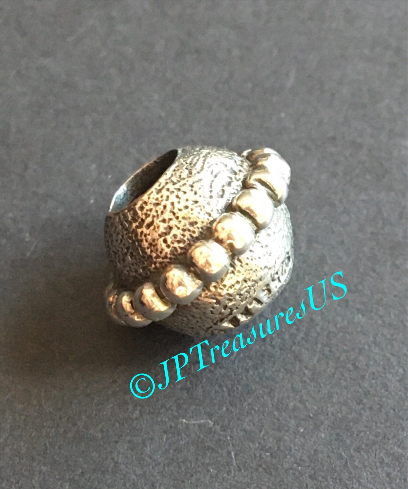 Trollbeadsチャーム(適用 Soft Wind of Change Clasp – Trollbeads