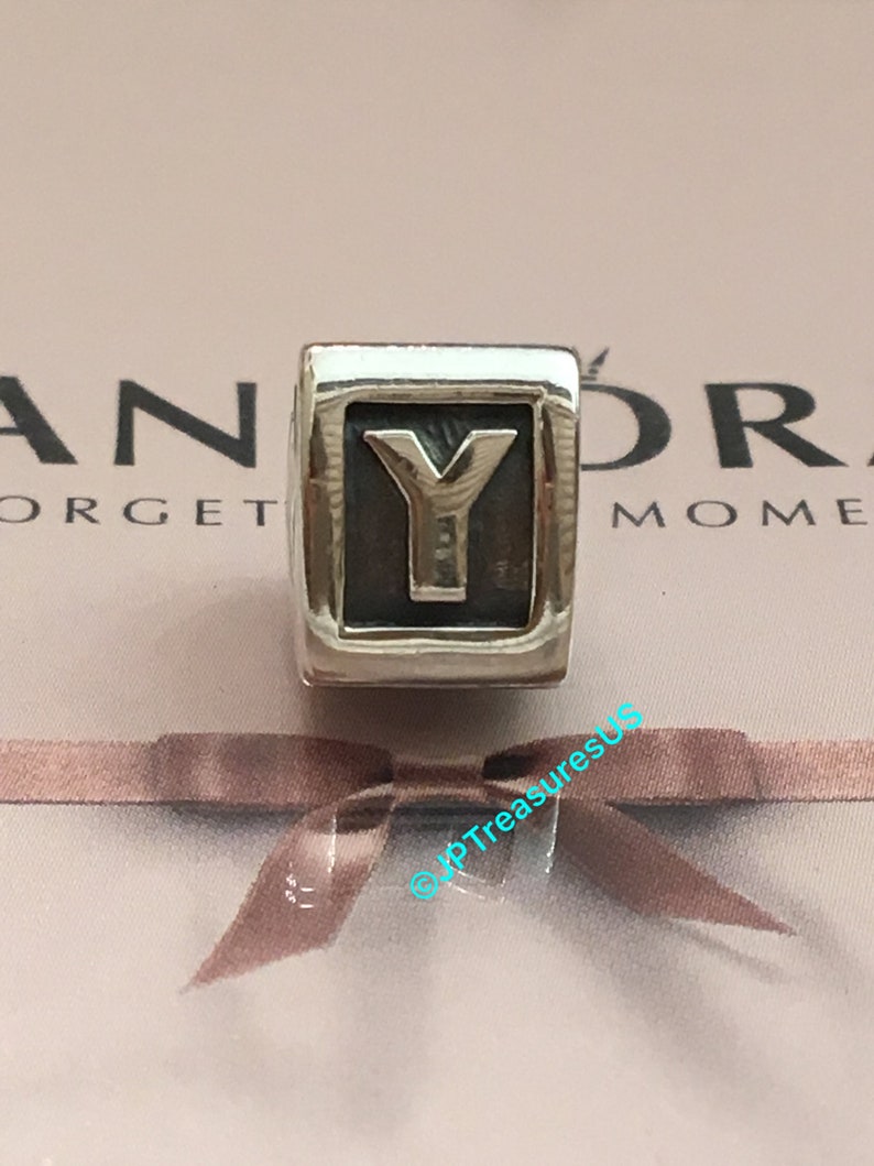charm pandora y charm pandora y