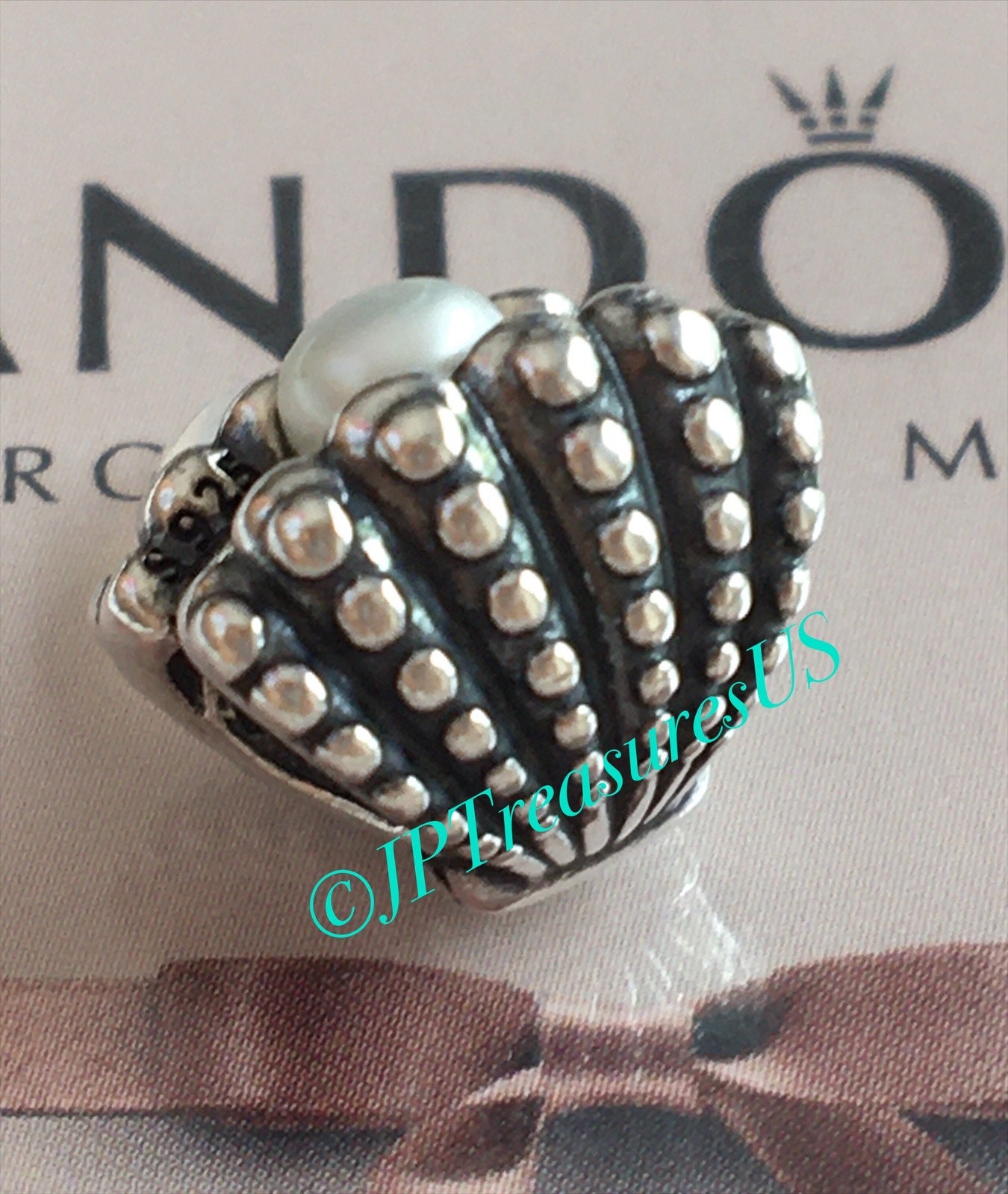 Pandora seashell necklace deals