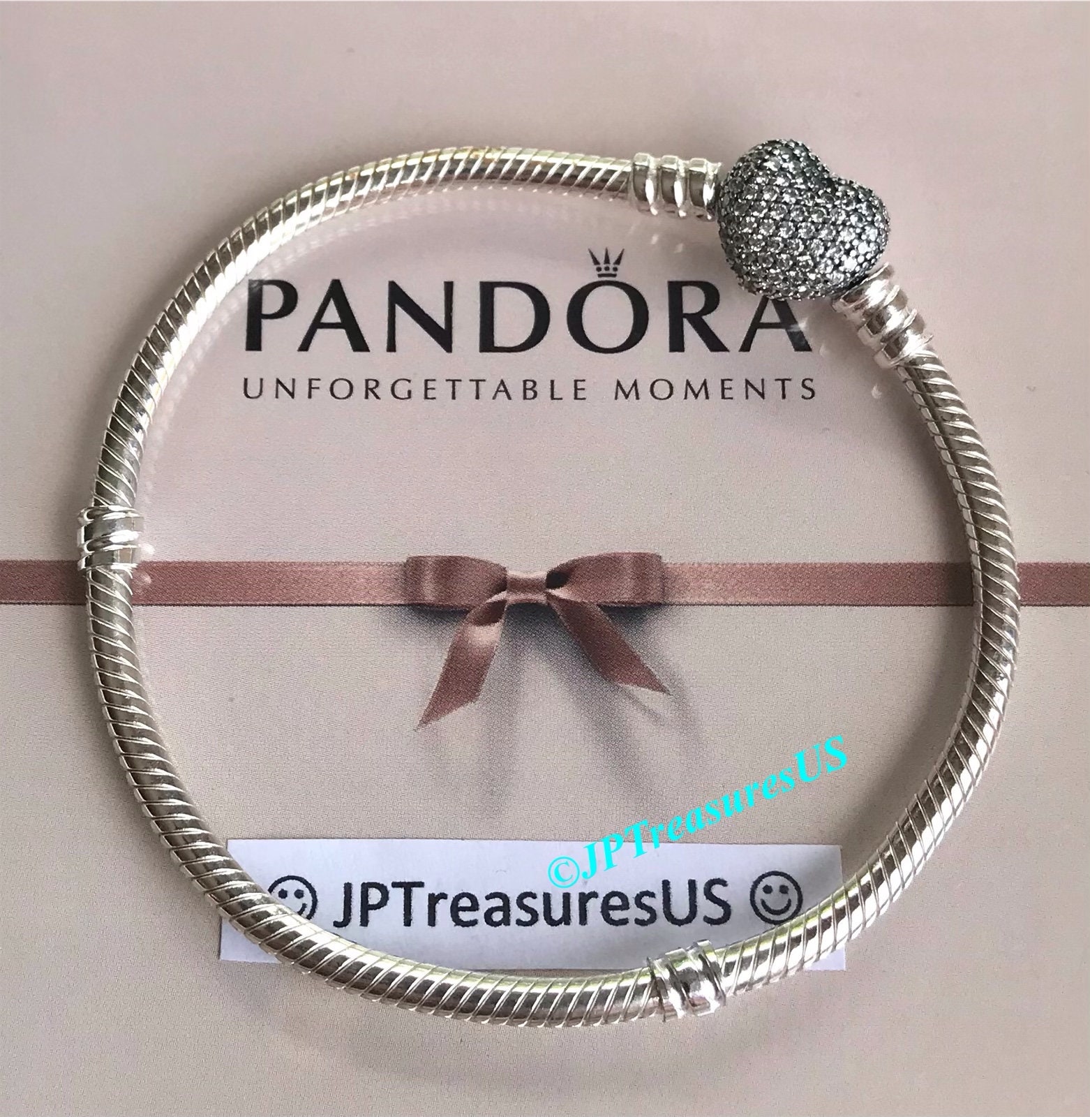 Pandora moments bracelet shop with heart clasp