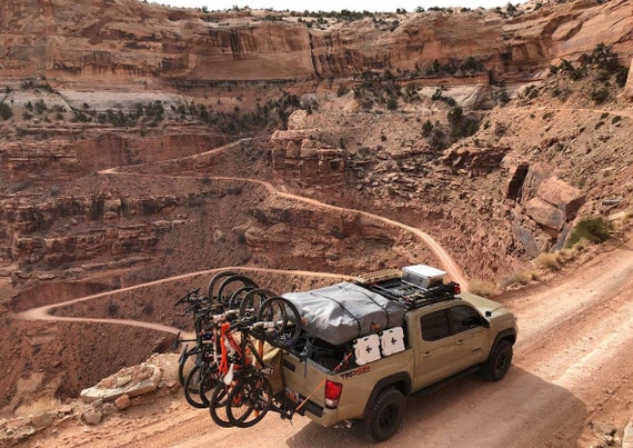 hitch mount vehicle bicycle racks