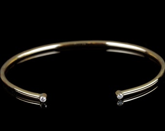 14k Yellow Gold Diamond Cuff Bangle Bracelet: Fine Jewelry