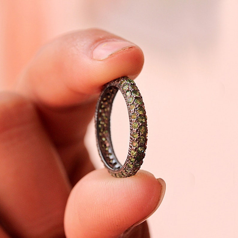 Natural 1.69 Ct Emerald ETERNITY BAND RING 925 Sterling Silver Band Ring Gemstone Band Ring Wedding Bands Engagement Bands Gifts