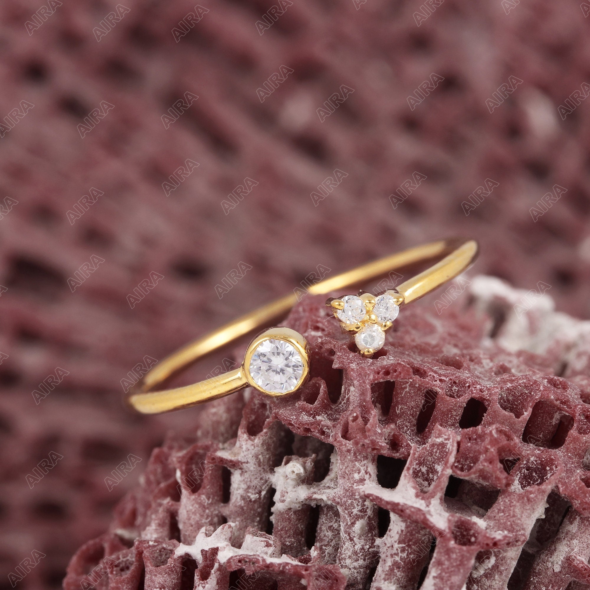 Order Yellow Gold Wedding Ring Pretty Lovegun Pair | GLAMIRA.com