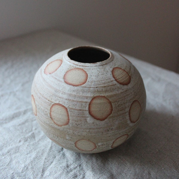 MADE TO ORDER Ceramic vase with dots / vase home decor / Handmade rustic farmhouse vase / Pottery bud vase / Dotted vase / Scandinavian vase