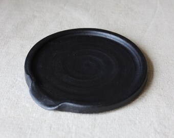 MADE TO ORDER Black ceramic spoon rest / Speckled spoon rest / Cutlery rest / Scandinavian spoon holder / Handmade kitchen spoon rest