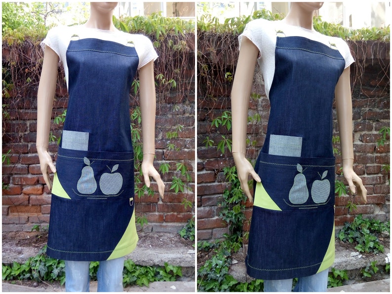 Denim Aprons for Women Barista apron Cross strap apron Aprons for grill and BBQ Aprons for coffee shop Restaurant aprons Apple applique
