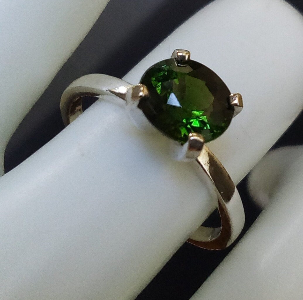 2.83 carat natural unheated green tourmaline ring size 7 oval sterling silver solitaire jewelry gift