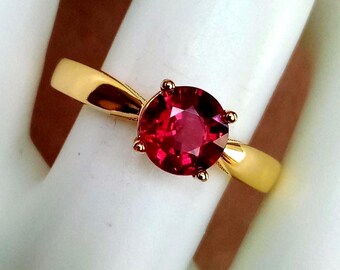 Anillo solitario de granate rodolita natural chapado en oro sobre plata de ley, gema de Madagascar