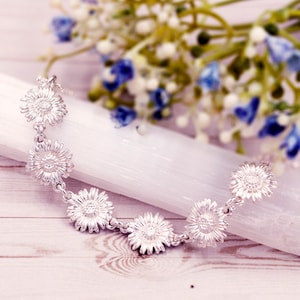 Silver Daisy Chain Bracelet | Handmade Jewellery | Flower Bracelet | Recycled Silver | Eco Friendly Bracelet