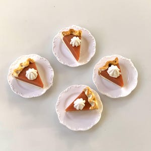 Pumpkin Pie Slices