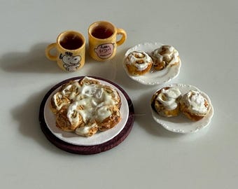 Candace’s cinnamon roll set