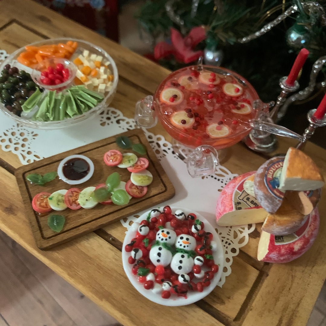 Snowman Mozzarella and Tomato Salad Etsy