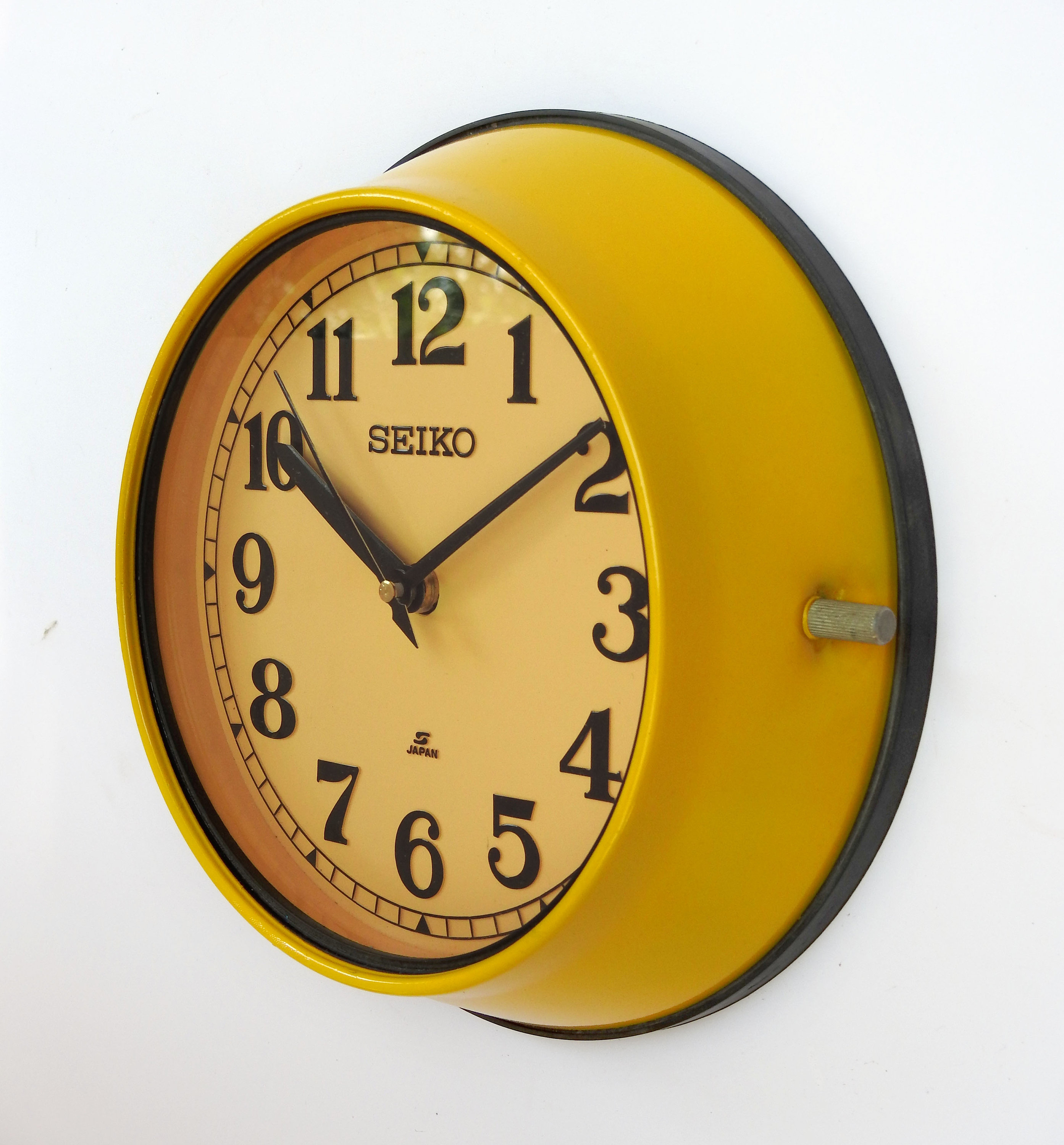 Vintage Seiko Maritime Wall Clock: Yellow Nautical Ship Clock