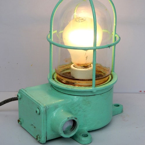 Maritime Salvaged Passageway shops Light Lamp Vintage Hanging Passage Wall Mount Bulkhead Light Lamp Navigation industry hotel restaurant cafe bar
