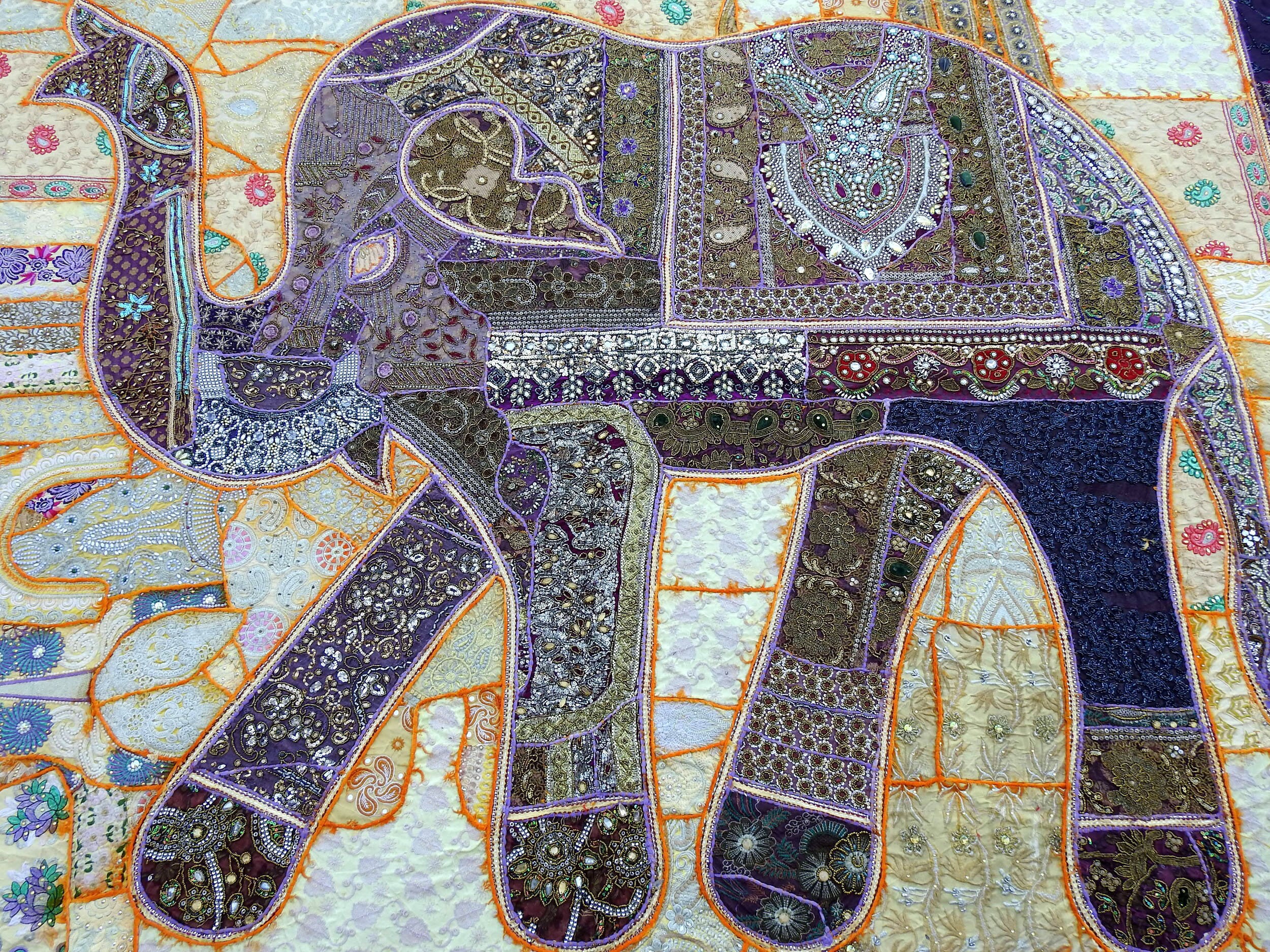 Grande Tapisserie Murale Éléphants Patchwork Perlé Brodé Main Ethnique 150cm