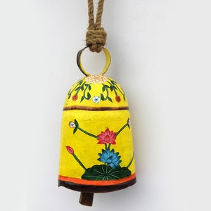 Cencerro de metal vintage, decoración de cobre, latón, pintado a mano, coleccionable, badajo de madera, cascabeles rústicos para cabras y ovejas.