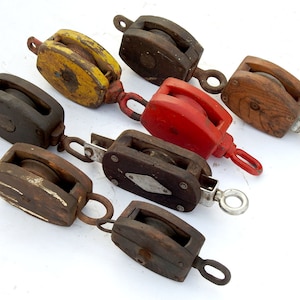 Lot of 8 Piece Vintage Wooden Pulley Large Hook Barn Primitive Block & Tackle Hook Nautical Maritime