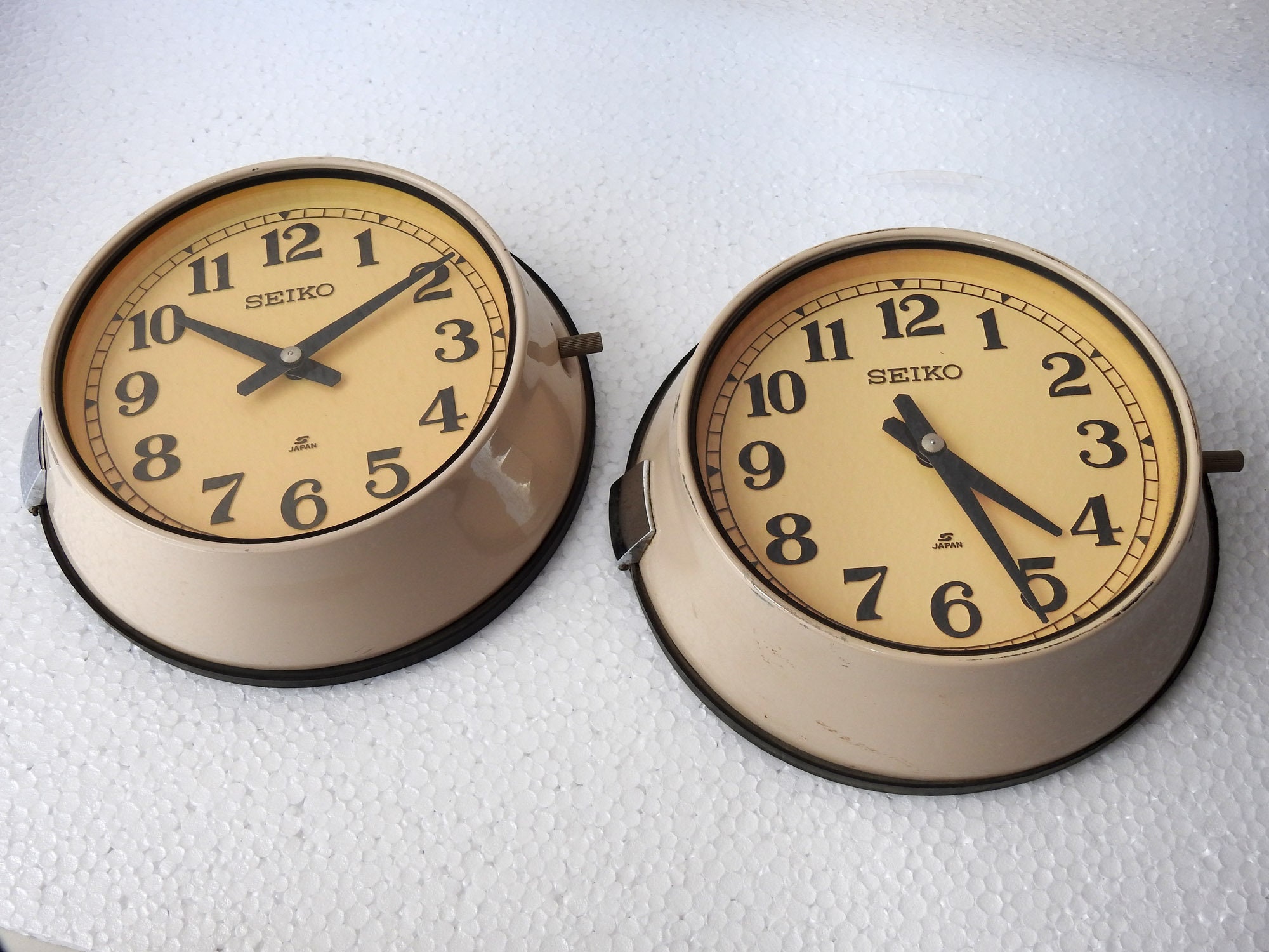 Vintage 1980/'s Red Slave Maritime Clock Nautical Ship Seiko Quartz Japan