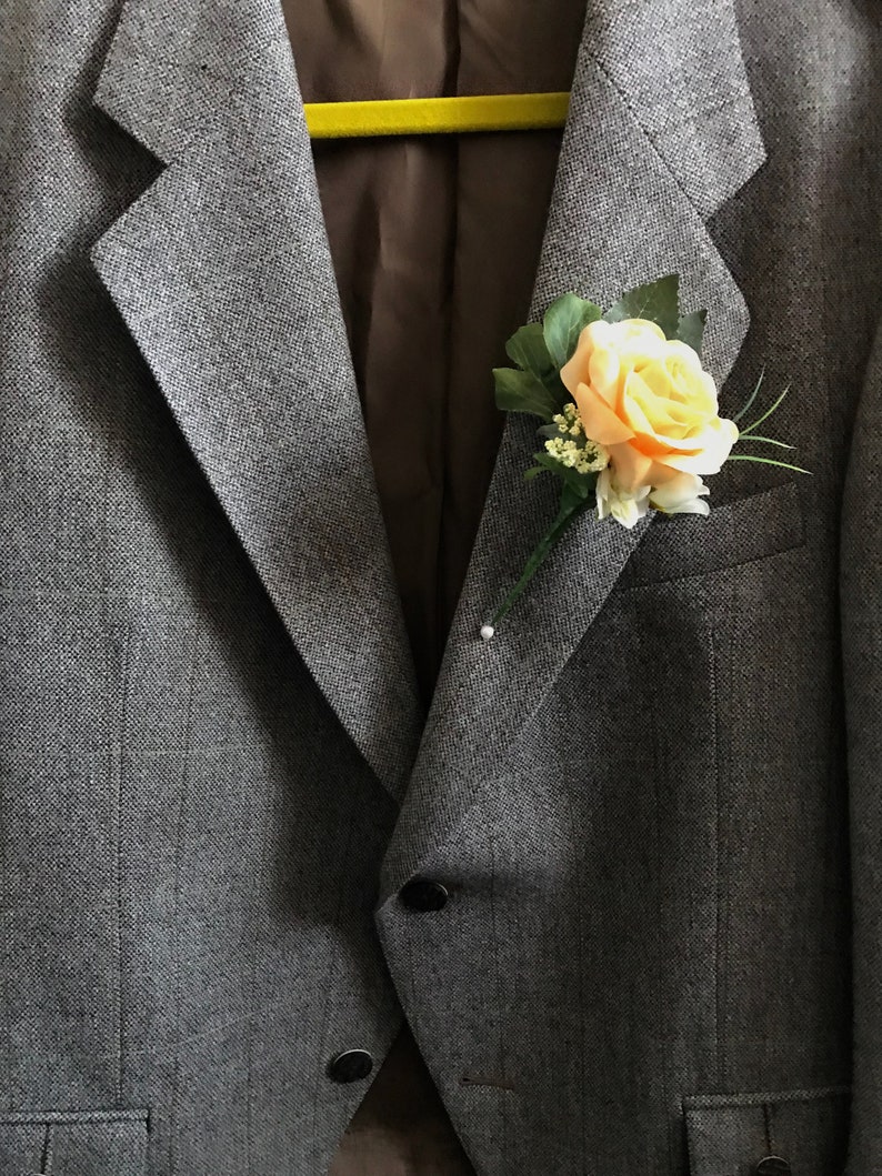 R\u00f2s Collection Yellow Rose Buttonhole Artificial