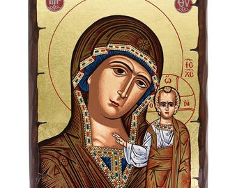 Virgen María de Kazán - Fondo de pan de oro sobre madera maciza de pino tallada a mano. Técnica de envejecimiento. Punto de montaje. Estuche.