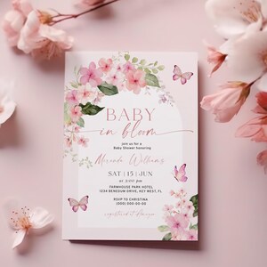 Blozende roze uitnodiging voor babyshower met appelbloesem | Baby in Bloom-uitnodiging | Afdrukbare sjabloon voor babyshowers met vlinders en bloemen