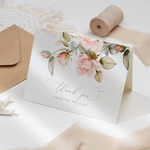 Sanfte Rosen Blumen Dankeskarte | Bearbeitbare druckbare Blumen Hochzeit Dankeschön Vorlage | Garten Blush Pink Rose Brautparty Karte