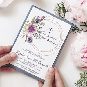 Convite de primeira comunhão, modelo EDITÁVEL, convite de batismo para impressão floral lavanda, cartão de dedicação de menina roxa, download instantâneo